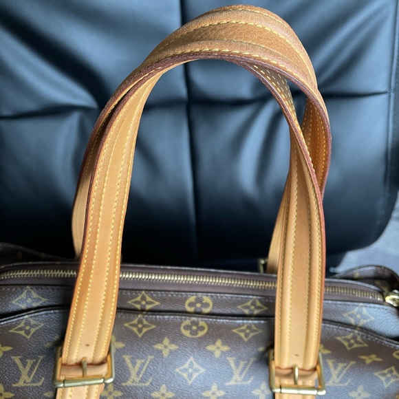 Authentic Multipli Cite LV Bag - Picture 11 of 13